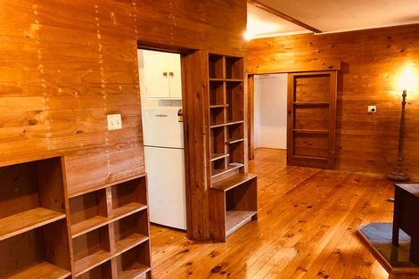 Photo of property in 10 Taungata Road, York Bay, Lower Hutt, 5013