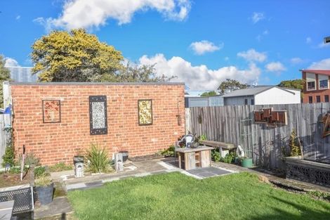 Photo of property in 53 Kirkcaldy Street, South Dunedin, Dunedin, 9012