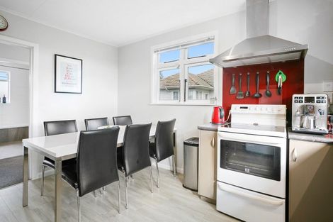 Photo of property in 69 Vogel Street, Cambridge, 3434