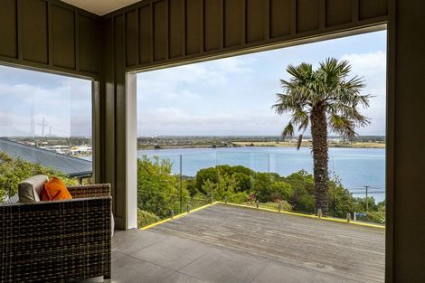 Photo of property in 36 Saint Andrews Hill Road, Mount Pleasant, Christchurch, 8081