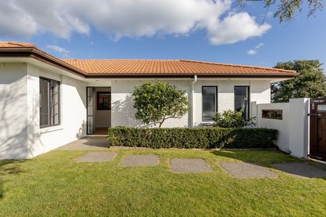 Photo of property in 15 Lamia Grove, Papamoa Beach, Papamoa, 3118