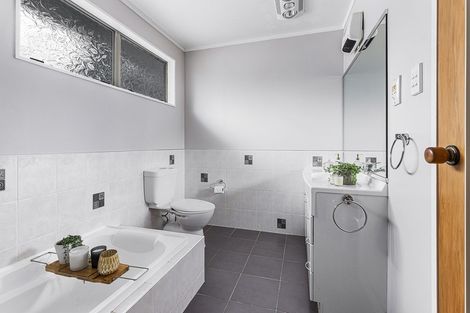 Photo of property in 28a Whanake Street, Titahi Bay, Porirua, 5022