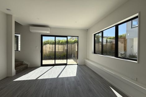 Photo of property in 33c Garadice Road, Rothesay Bay, Auckland, 0630