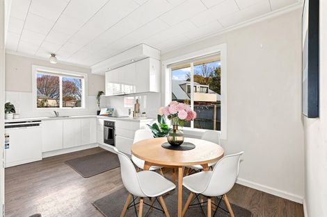 Photo of property in 5 Mappleton Avenue, Burnside, Christchurch, 8053
