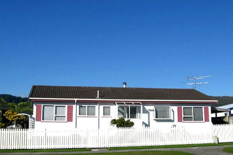 Photo of property in 137 Holborn Drive, Stokes Valley, Lower Hutt, 5019