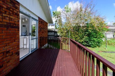 Photo of property in 3/16 Northall Road, New Lynn, Auckland, 0600