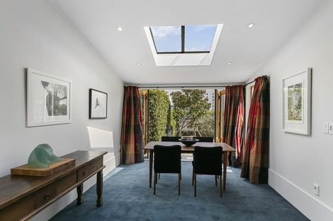 Photo of property in 1 Duke Street, Mount Victoria, Wellington, 6011