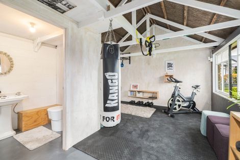 Photo of property in 135 Packe Street, Edgeware, Christchurch, 8013