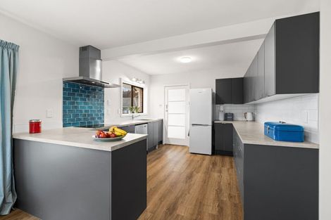 Photo of property in 28 Hudson Street, Bryndwr, Christchurch, 8053
