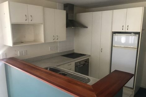 Photo of property in Terrace Heights Apartments, 9b/163 The Terrace, Wellington Central, Wellington, 6011