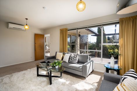 Photo of property in 12 Oldham Crescent, Halswell, Christchurch, 8025