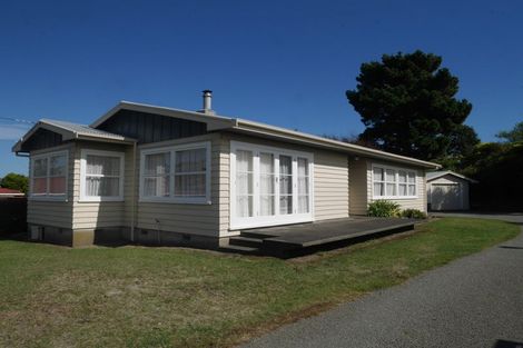Photo of property in 15 Hillcrest Road, Raumati South, Paraparaumu, 5032