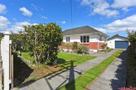 Photo of property in 51 Totara Park Road, Clouston Park, Upper Hutt, 5018