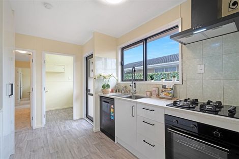 Photo of property in 2a Murillo Place, Henderson, Auckland, 0612