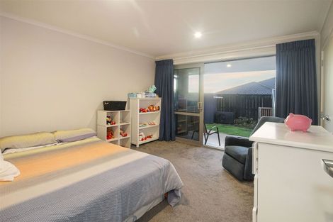 Photo of property in 1 Martingale Drive, Kingseat, Papakura, 2580