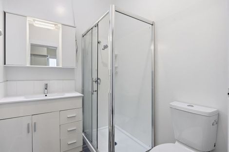 Photo of property in 105 Kaikorai Valley Road, Glenross, Dunedin, 9011