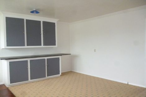 Photo of property in 13 Douglas Street, Hawera, 4610