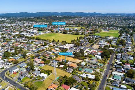 Photo of property in 48a Beaubank Road, Kelston, Auckland, 0602