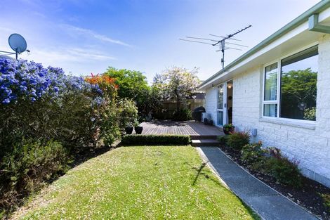 Photo of property in 67a Coopers Road, Dallington, Christchurch, 8061