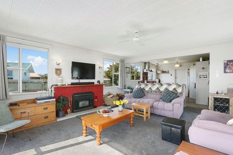 Photo of property in 122 Beach Street, Waikouaiti, 9510