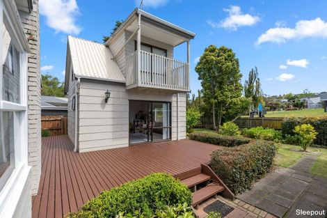 Photo of property in 36 Sylvia Road, Hillcrest, Auckland, 0627