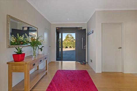 Photo of property in 69a Oraha Road, Kumeu, 0892