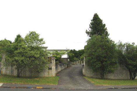 Photo of property in 3 Awaroa Road, Sunnyvale, Auckland, 0612