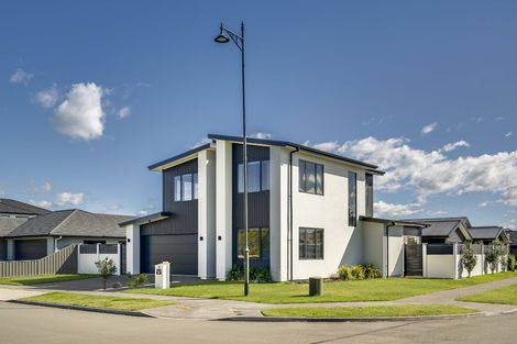 Photo of property in 24 Aspiring Drive, Poraiti, Napier, 4112