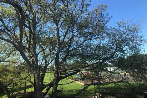 Photo of property in 156a Ennis Avenue, Pakuranga Heights, Auckland, 2010