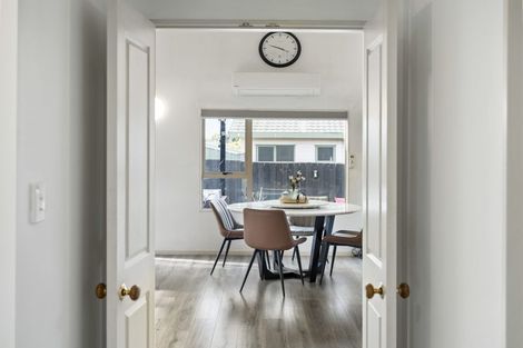 Photo of property in 75 Kamara Road, Glen Eden, Auckland, 0602