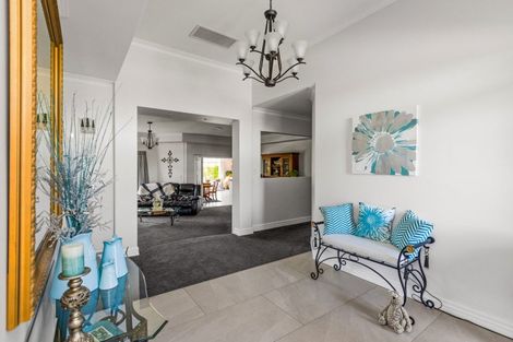 Photo of property in 36 Kensington Drive, Taradale, Napier, 4112