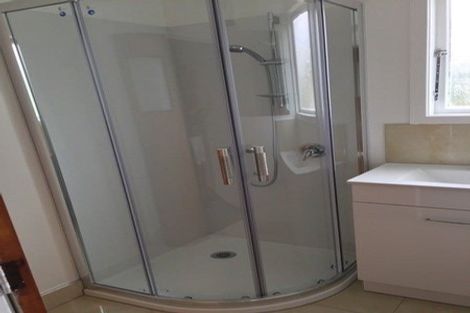 Photo of property in 105 Tidal Road, Mangere, Auckland, 2022