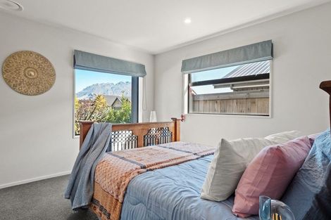 Photo of property in 32 Corriedale Road, Jacks Point, 9371