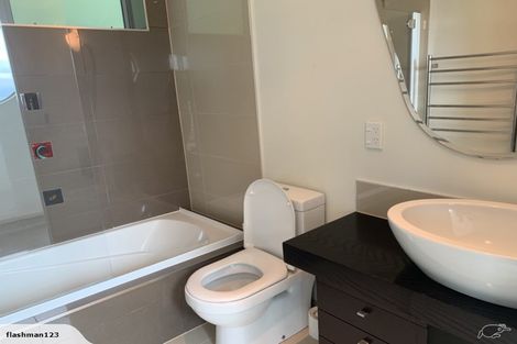 Photo of property in 218 Evans Bay Parade, Hataitai, Wellington, 6021