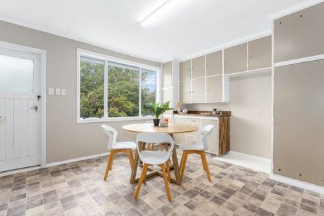 Photo of property in 15 Kapiti Crescent, Titahi Bay, Porirua, 5022