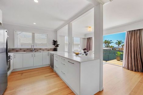 Photo of property in 2 Bellevue Road, Brookfield, Tauranga, 3110