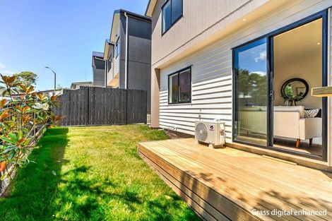 Photo of property in 35b Cedar Heights Avenue, Massey, Auckland, 0614