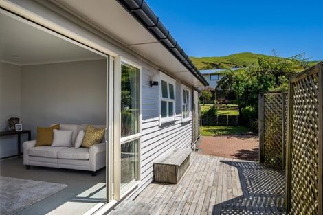 Photo of property in 104 Rawhiti Road, Pukerua Bay, 5026