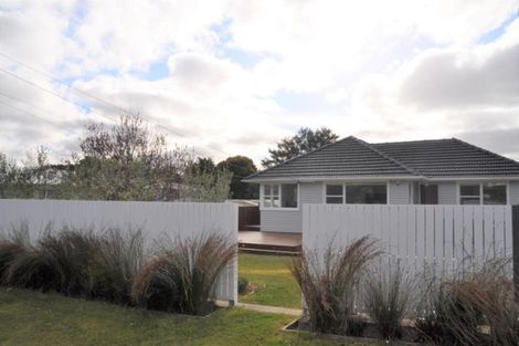 Photo of property in 41 Farquhar Road, Glendene, Auckland, 0602