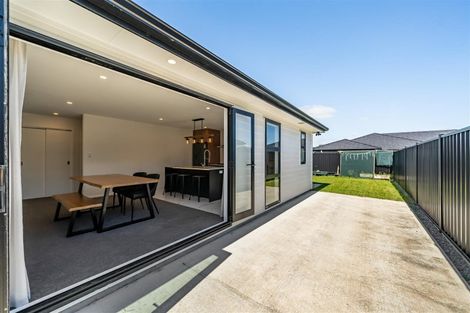 Photo of property in 3 Dahl Drive, Wallaceville, Upper Hutt, 5018