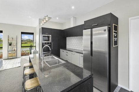 Photo of property in 24 Hartford Crescent, Rolleston, 7615