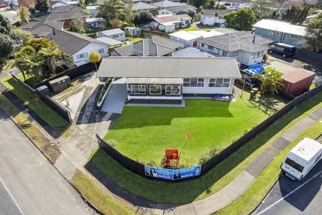 Photo of property in 66 Sunlands Drive, Manurewa, Auckland, 2102