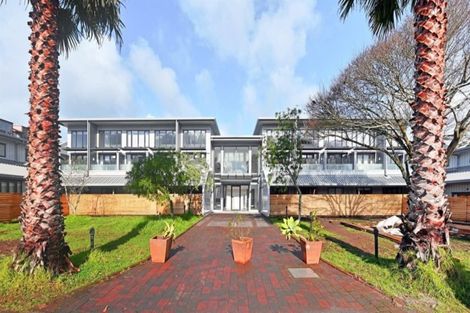 Photo of property in 17b/30 Westward Ho, Glen Eden, Auckland, 0602