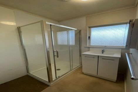 Photo of property in 2/37 Clevedon Road, Papakura, 2110