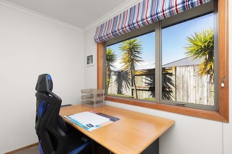 Photo of property in 44 Roberts Line, Kelvin Grove, Palmerston North, 4414