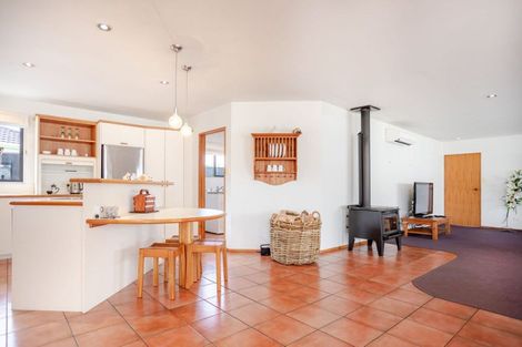 Photo of property in 9 Smith Street, Dannevirke, 4930