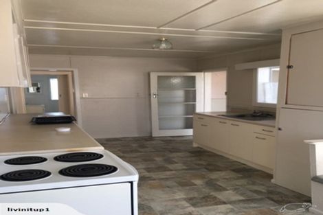 Photo of property in 98 Settlement Road, Papakura, 2110