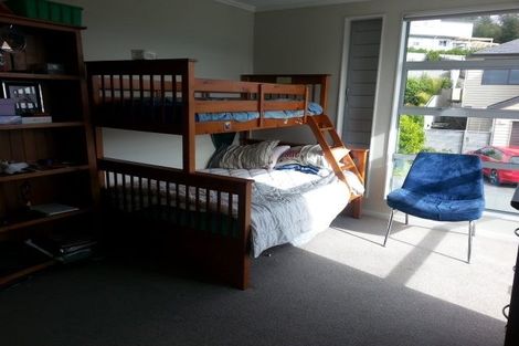 Photo of property in 28 Bur Oak Terrace, Schnapper Rock, Auckland, 0632