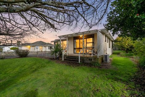 Photo of property in 149 Queen Street West, Levin, 5510