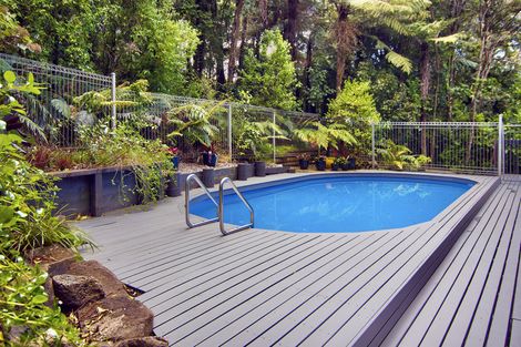 Photo of property in 272 Shaw Road, Titirangi, Auckland, 0604